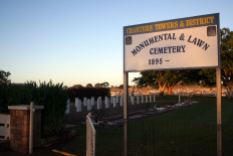 Der Friedhof, auf/vor dem der Gottesdienst stattfand.